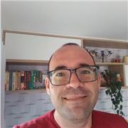 Aulas de Matemática para Ensino Fundamental e Médio. Professor graduado e mestre em Matemática pela Universidade Federal da Bahia com 20 anos de sala de aula